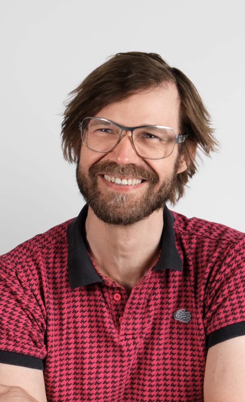Portr&auml;tfoto von Bj&ouml;rn Burkhard.
